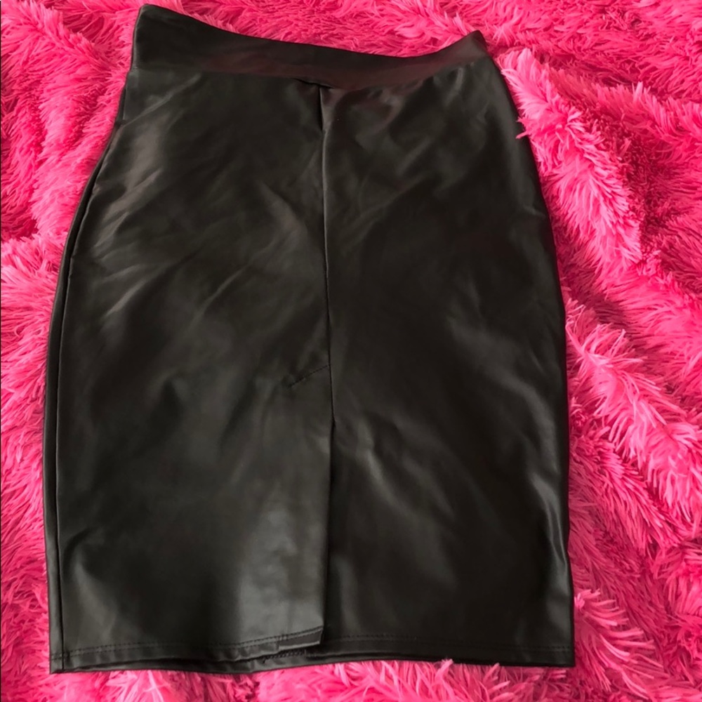 Black Women’s Pencil Skirt